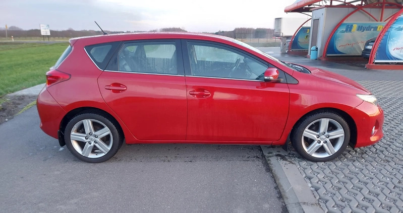 Toyota Auris cena 44699 przebieg: 129000, rok produkcji 2014 z Mielec małe 232